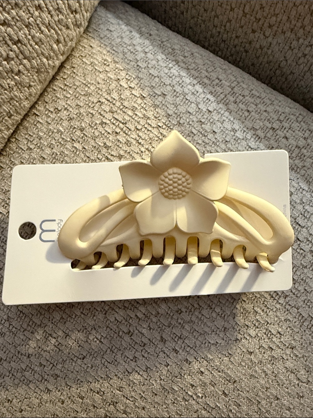 Matte Cream Flower Claw Clip